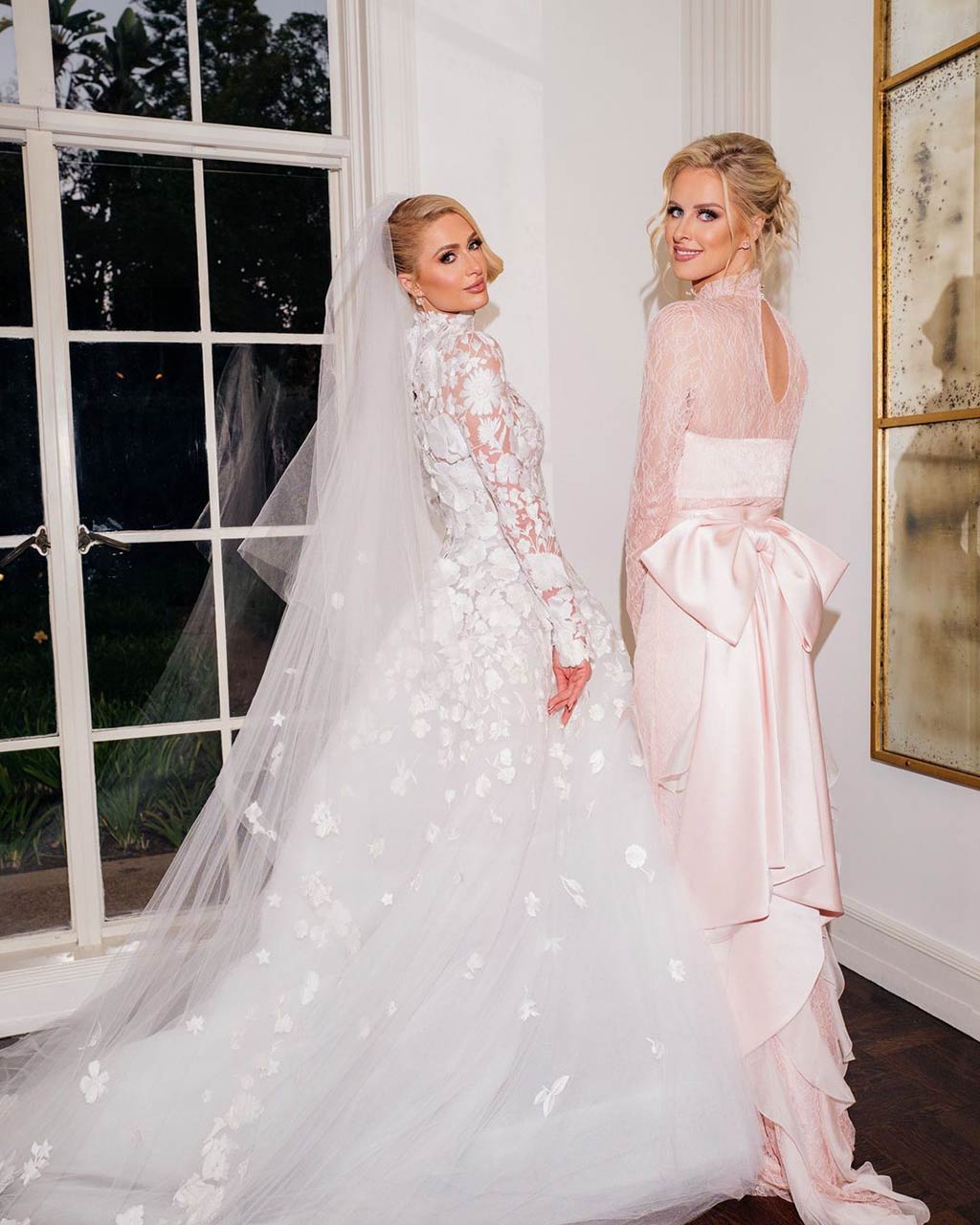 Paris Hilton and Nicky Hilton bridesmaid