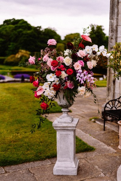 Flowers bouquet red pink roses