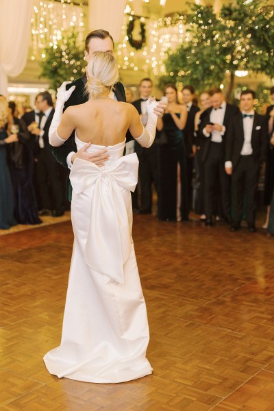 Bride and groom dance on the dancefloor