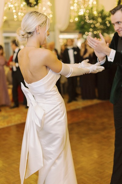 Bride and groom dance on the dancefloor