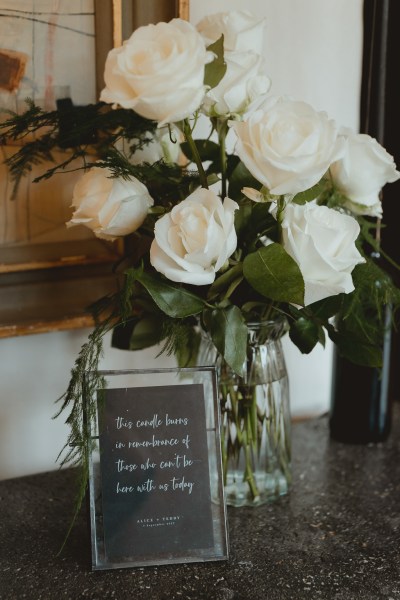 Roses bouquet flowers in vase