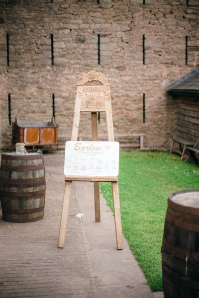 Seating arrangements for guests dining room