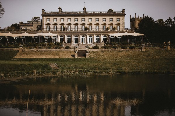 Exterior wide shot of wedding veneu