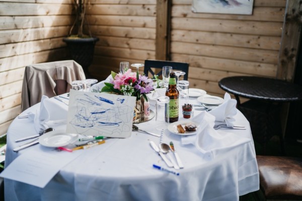 Table dining room knives cutlery for guests