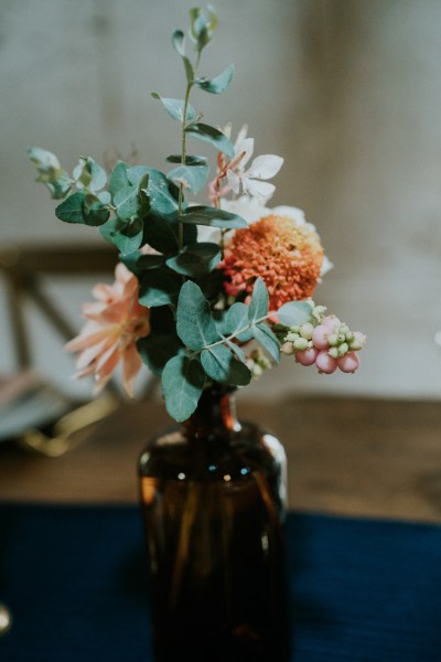 Flower vase roses flowers