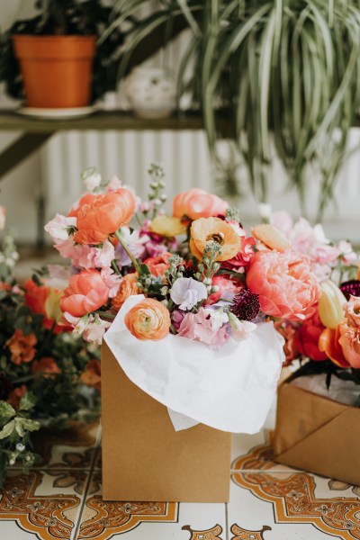 Orange pink roses glowers