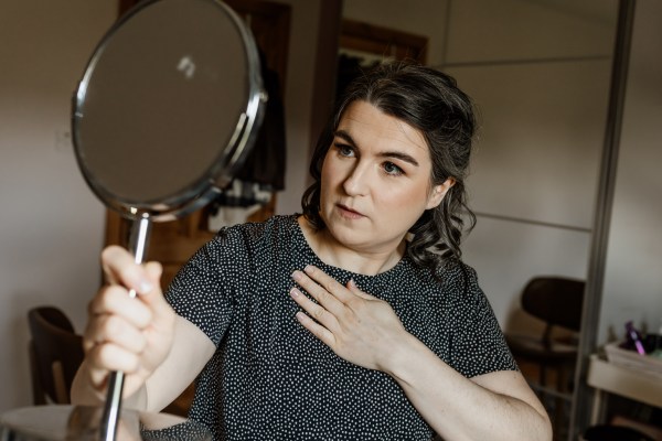 Bride grateful shocked at makeup look MUA