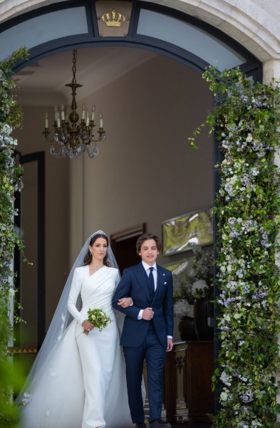 Rajwa Al-Saif walking through Zahran Palace in Amman with Prince Hashem