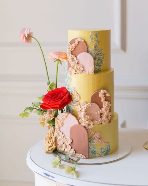 yellow wedding cake, summer wedding cake