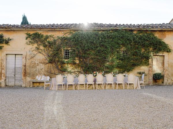 Table setting wideshot in garden