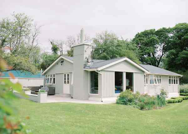 Hut house exterior garden view