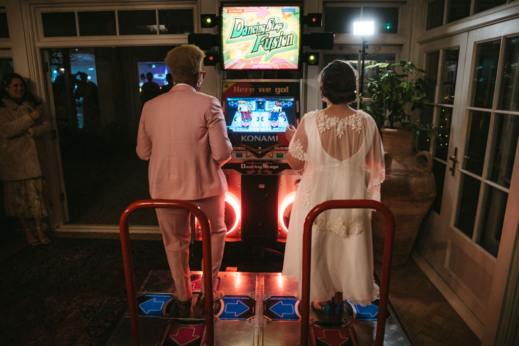 Brides dance on the dancefloor games