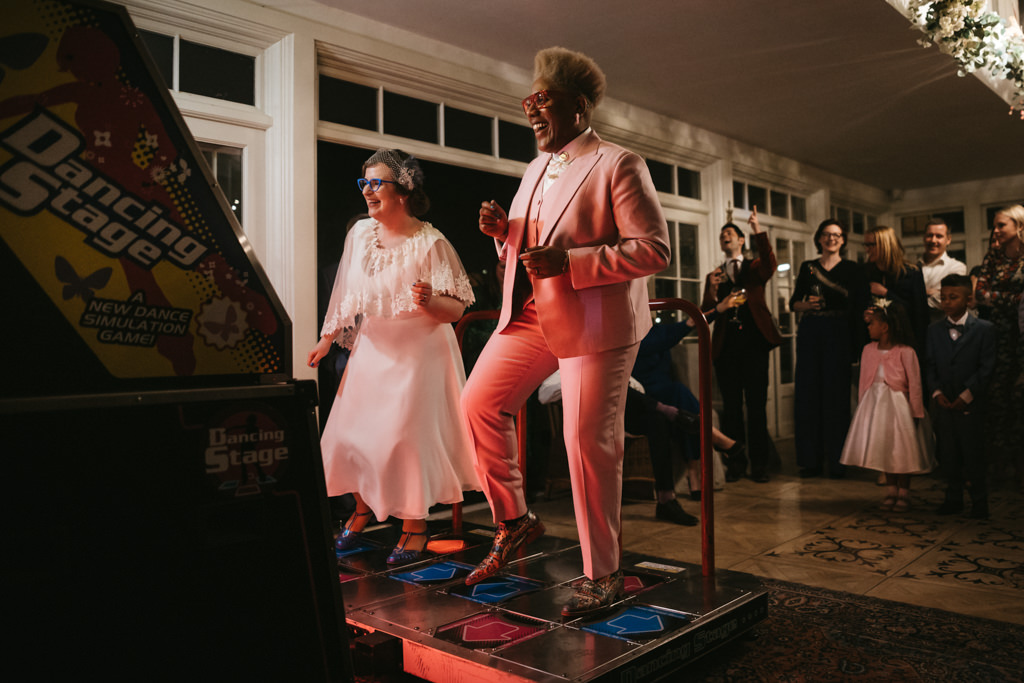 Brides dance on the dancefloor games