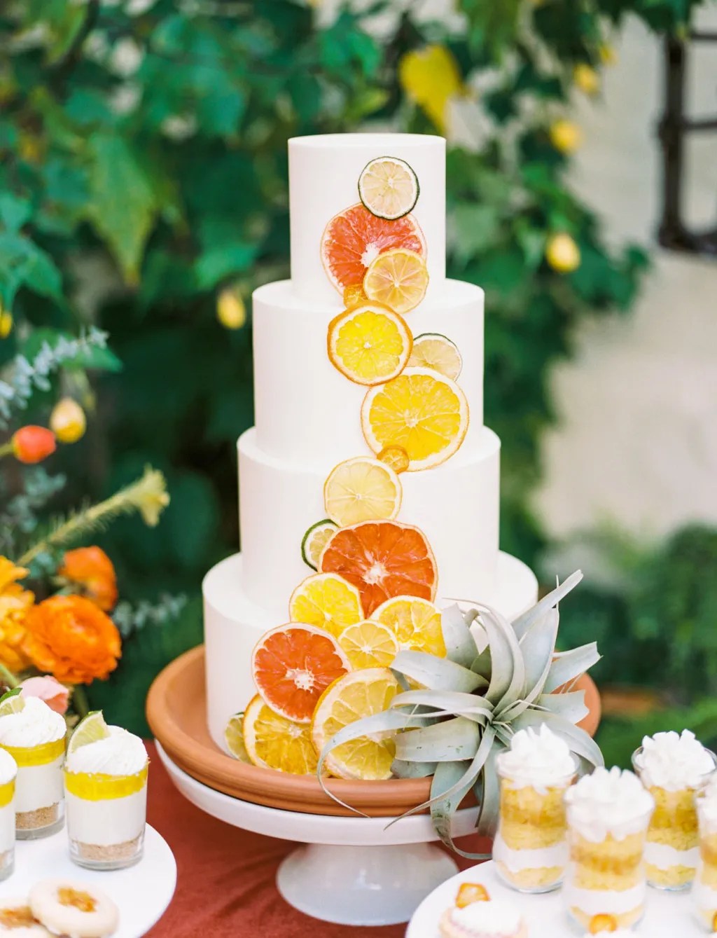 citrus wedding cake, lemon wedding cake, orange wedding cake, orange slice wedding cake, summer wedding cake