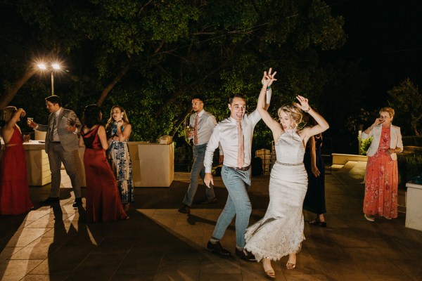 bride and groom dance on the dancefloor