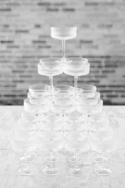 B&W champagne fountain setup