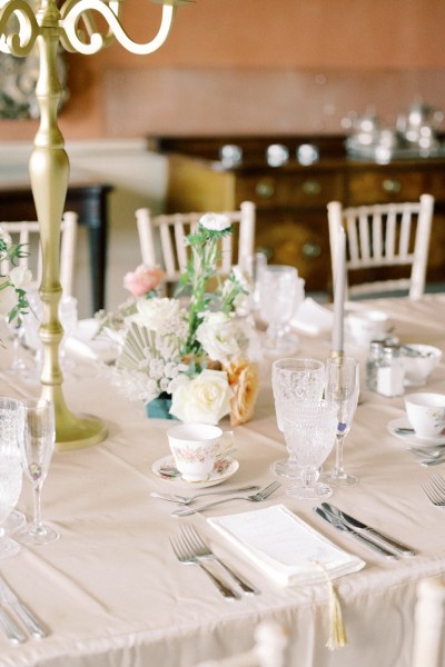 table setting interior dining room white decor