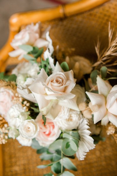 white pink roses bouquet flowers