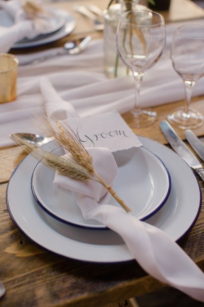 table setting guests name cutlery on table