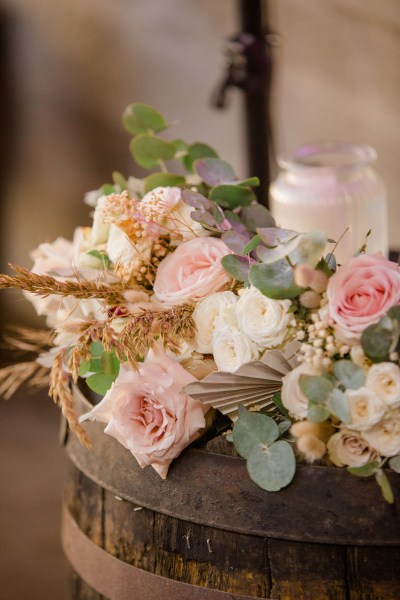 pink white roses flowers