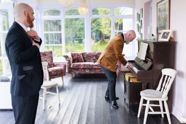 groom plays the piano