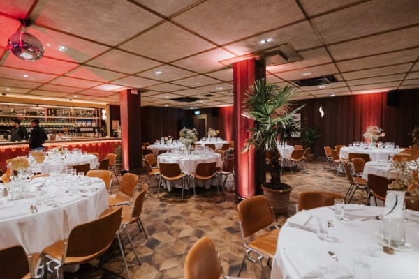 empty dining room setting red themed