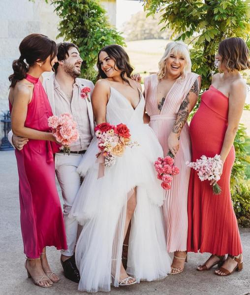 Bridesmaids in pink, pink bridesmaids, pink bridesmaids dresses, pretty in pink bridesmaids, pink bridal party