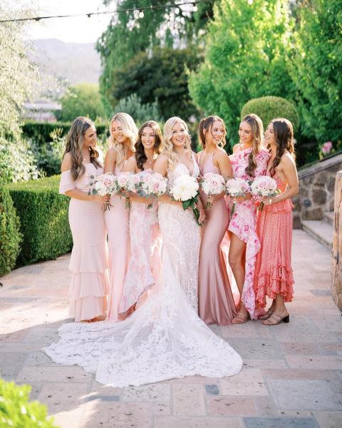 Bridesmaids in pink, pink bridesmaids, pink bridesmaids dresses, pretty in pink bridesmaids, pink bridal party