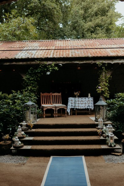 hut exterior wedding venue alter setting and steps