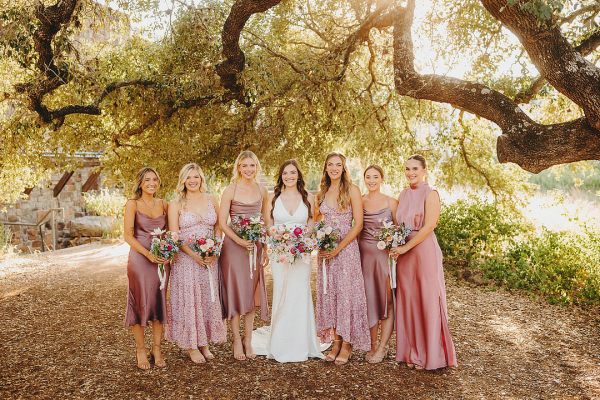 Bridesmaids in pink, pink bridesmaids, pink bridesmaids dresses, pretty in pink bridesmaids, pink bridal party