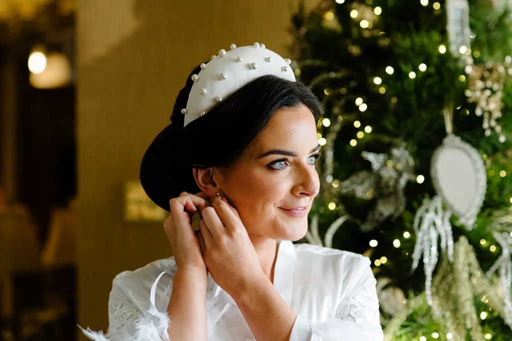 A Guide to Semi-Permanent Brows for Brides | See more on OneFabDay.com https://onefabday-com-preprod.go-vip.net/treasa-kenny-winter-wedding-rockhill-house/