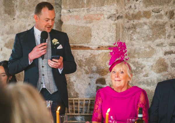 groom gives speech mother laughs at table