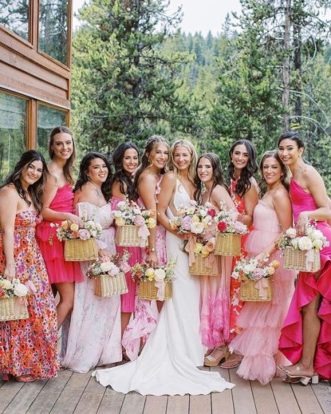 Bridesmaids in pink, pink bridesmaids, pink bridesmaids dresses, pretty in pink bridesmaids, pink bridal party