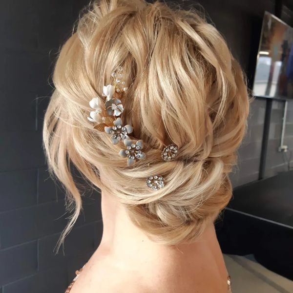 Wedding hair ideas, wedding guest hair ideas