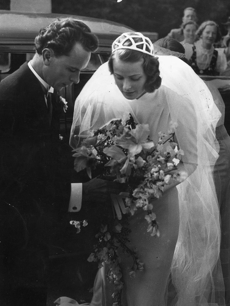 Ingrid Bergman Photo by Getty & Nina Ricci L'Air du Temps